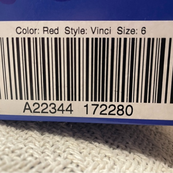 WHITE MOUNTAIN WOMEN’S RED SUEDE ANKLE BOOTIES SIZE 6 - Picture 12 of 13